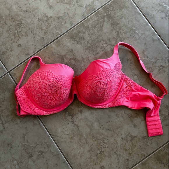 Victoria’s Secret bra like new - Picture 1 of 3